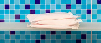 Selama Menstruasi, Butuh Berapa Pembalut ya?
